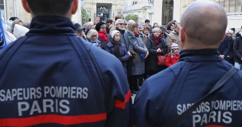 L'émouvant hommage surprise des riverains aux pompiers morts dans l'explosion rue de Trévise