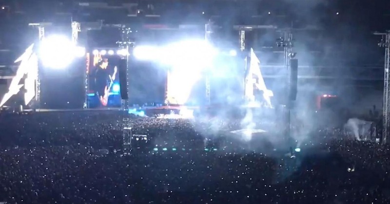 Metallica rend hommage à Johnny Hallyday au Stade de France en reprenant « Ma Gueule »