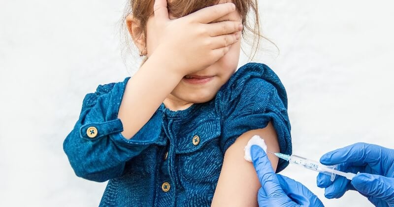 Le gouvernement envisage de rendre la vaccination contre le Covid-19 obligatoire pour les enfants