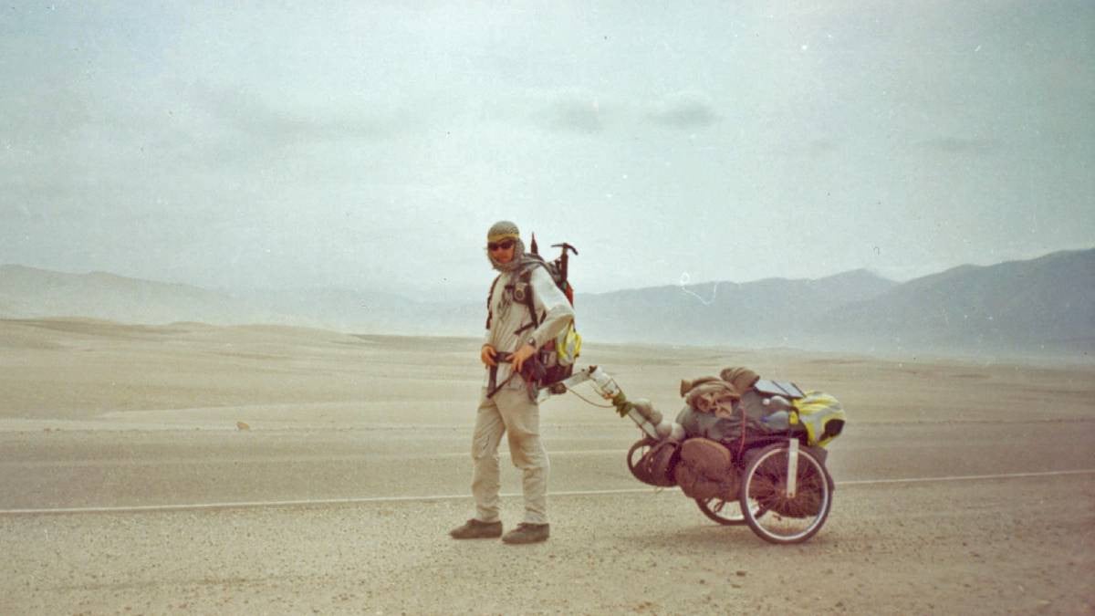 Il a marché pendant 27 ans et s'apprête à finir son... tour du monde !