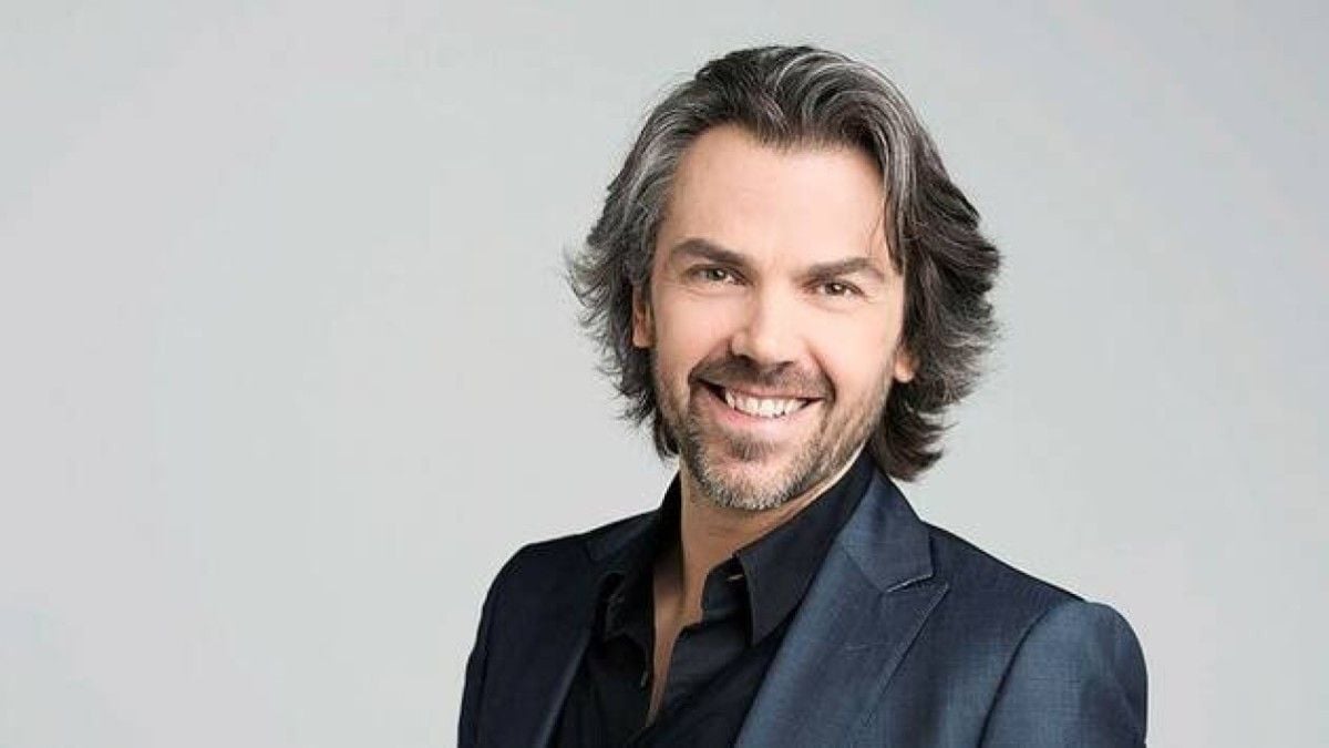 “La seule solution” : le député Aymeric Caron propose la semaine de travail de 15 heures et devient la risée d'internet