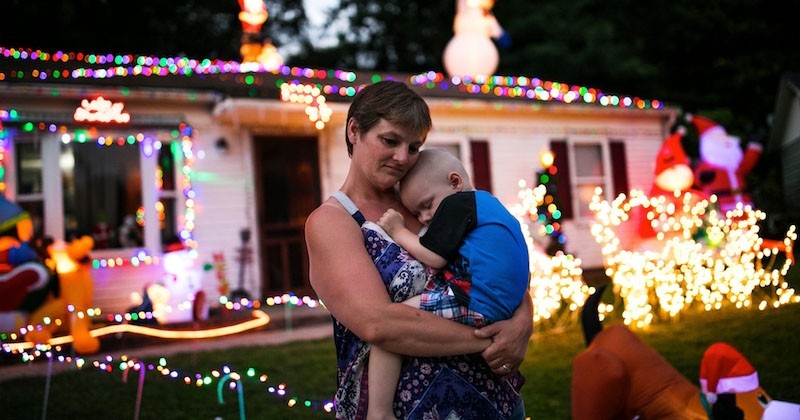 L'incroyable Noël de Brody, un garçon de 2 ans atteint d'une maladie incurable, qui n'a plus que quelques semaines à vivre