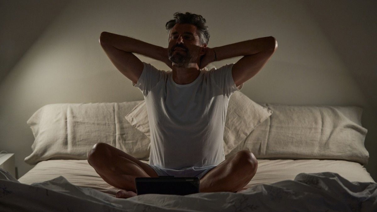 Vous vous levez souvent pour faire pipi la nuit ? Une étude révèle la cause préoccupante