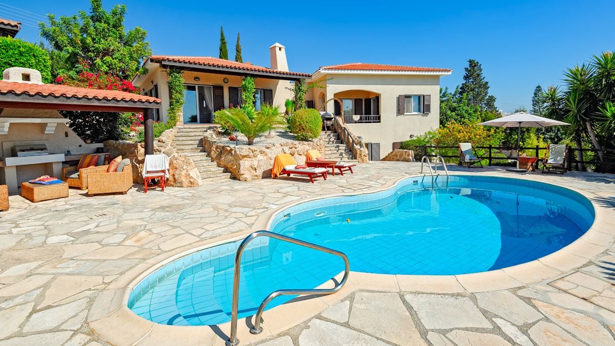 Des squatteurs occupent sa maison illégalement... et lui réclament 15 000 euros pour en sortir