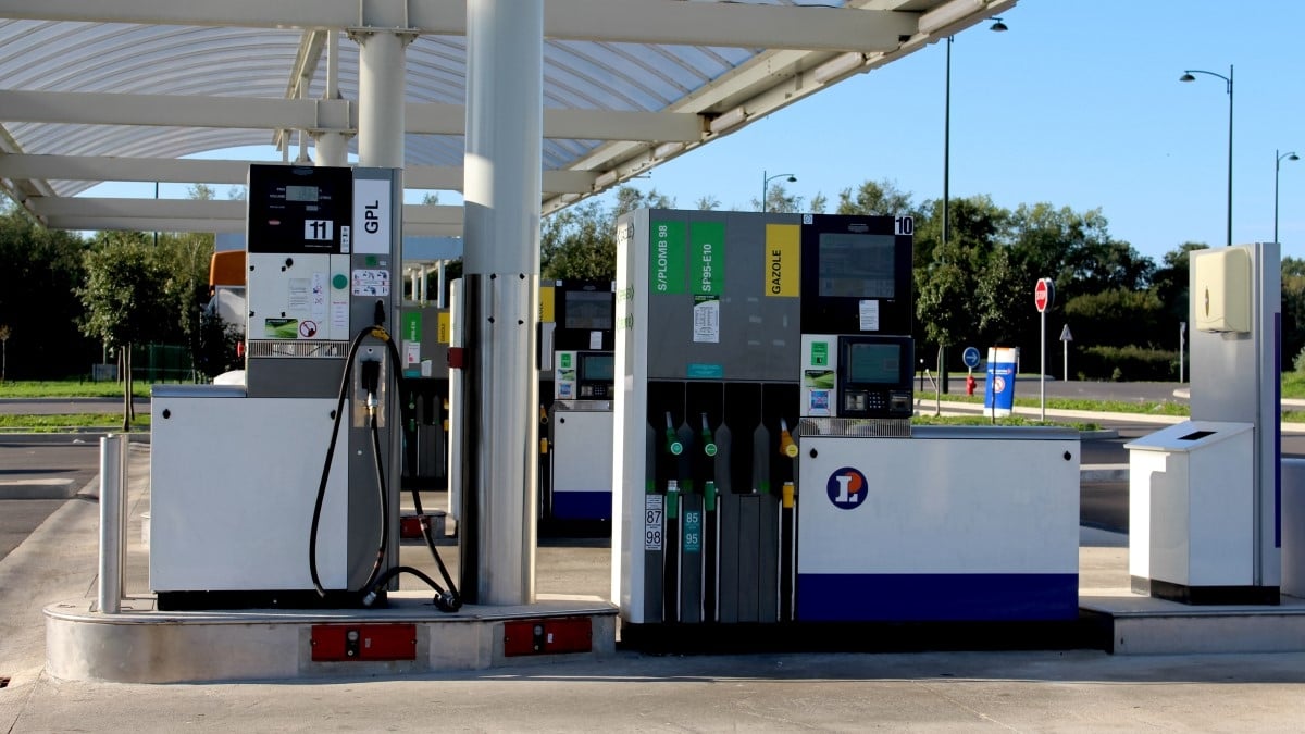 Le gasoil dégringole à 0,719 € le litre dans ce Leclerc, son prix le plus bas depuis 1999