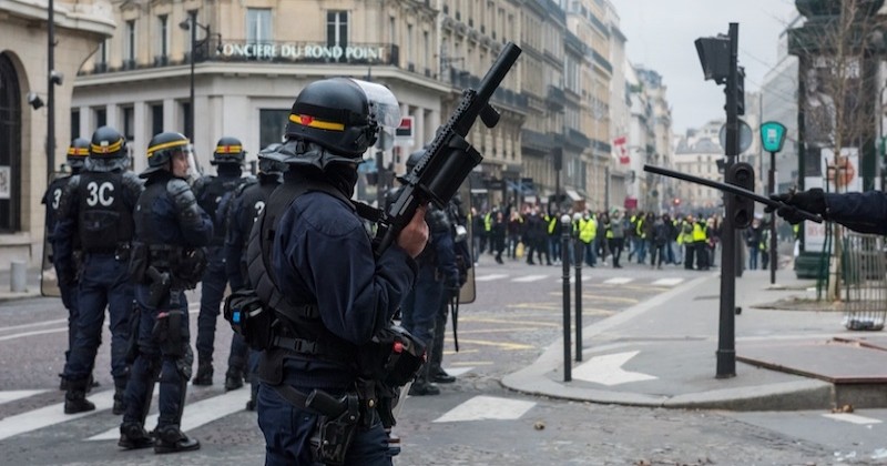 Le Parlement européen condamne « le recours à des interventions violentes et disproportionnées » contre des manifestants