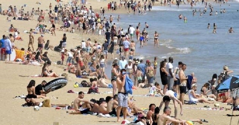 Une multitude de serviettes sur le sable et peu de masques : un relâchement a été observé sur la plage de La Baule