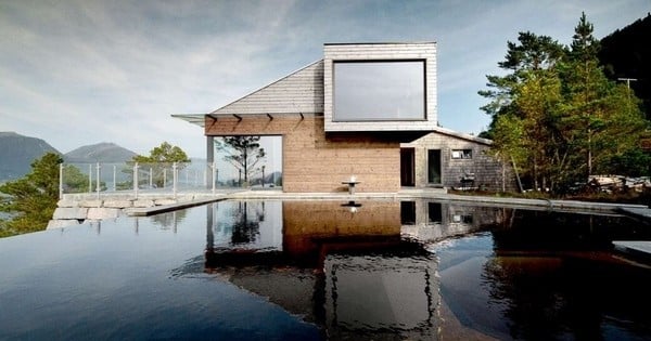 Découvrez l'intérieur de cette sublime maison Norvégienne, avec vue sur un fjord : magique !
