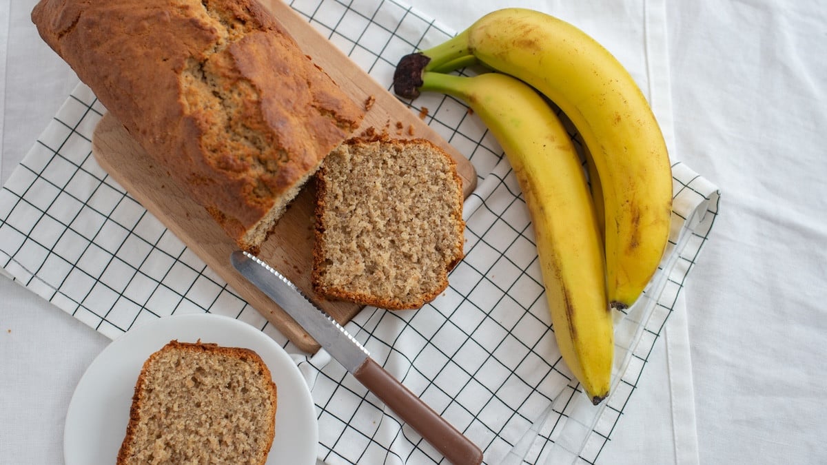 Banana bread anti-gaspi : la recette moelleuse pour 6 personnes