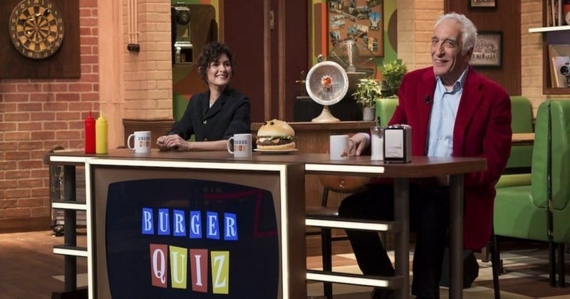 Burger Quiz»: Le jeu culte animé par Alain Chabat de retour au printemps  sur TMC