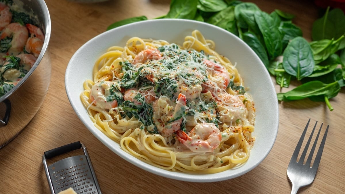 Ces crevettes à l'ail et au parmesan vont enchanter vos papilles et c'est trop facile à faire !