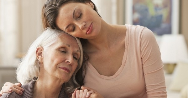 Une étude prouve que plus vous passez du temps avec votre maman, plus elle vivra longtemps