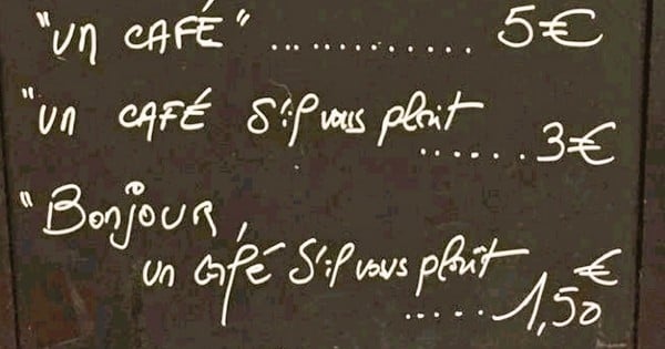 Les internautes étrangers s'étonnent que, dans un restaurant français, le prix d'un café soit déterminé selon la politesse du client... Leur réaction est excellente !