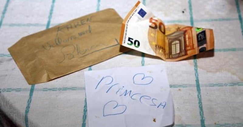 Espagne : un mystérieux « Robin des Bois » offre des enveloppes pleines d'argent à des villageois
