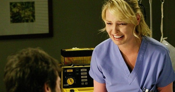 8 choses que tous ceux qui fréquentent une infirmière comprendront