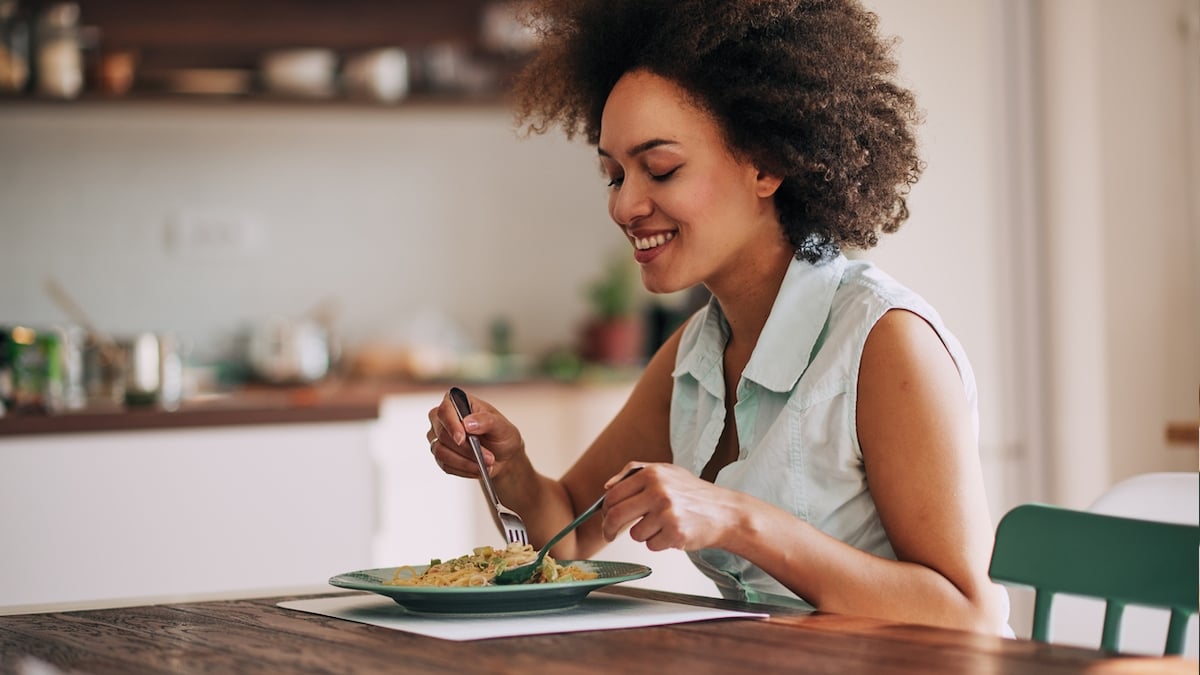 Selon une étude, plus d'un Français sur deux prend ses repas seuls par manque de temps ou d'argent