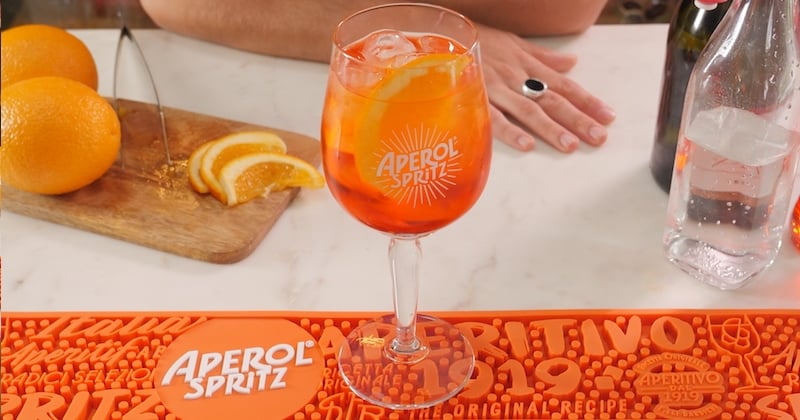 Direction l'Italie avec la recette originale de l'Aperol Spritz !