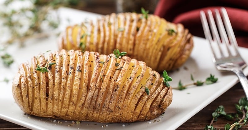 Recette facile ; Écrasé de pomme de terre à l'huile d'olive et aux fines  herbes