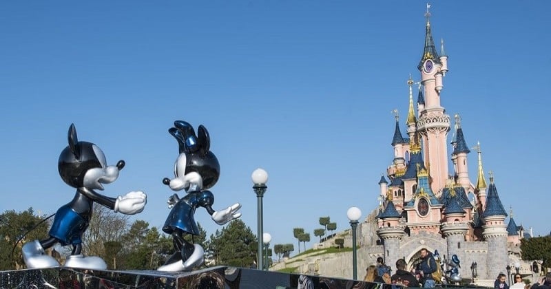Disneyland supprime les pailles et touillettes en plastique pour mieux recycler ses déchets
