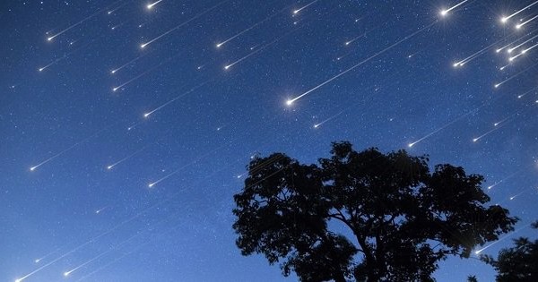 Dans la nuit du 11 au 12 août, les Perséides illumineront le ciel avec deux étoiles filantes par minute... Un rendez-vous immanquable !