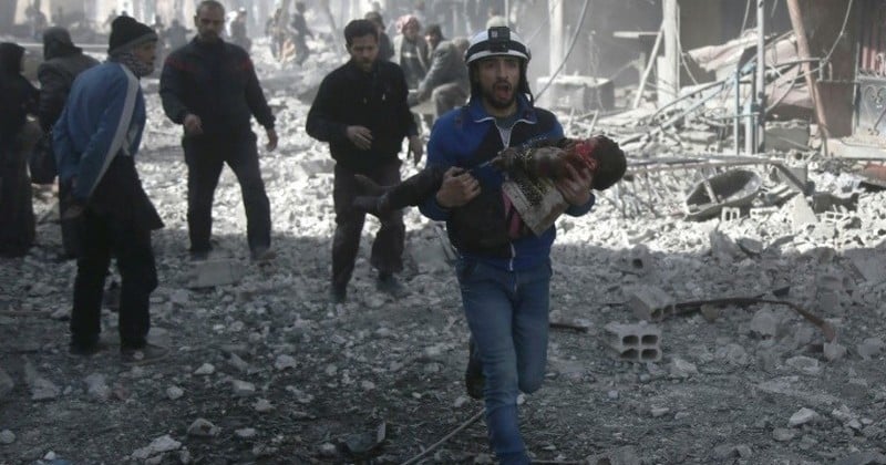 La Syrie fait face à une « guerre d'extermination » : Au moins 100 morts et 450 blessés parmi les civils après des bombardements
