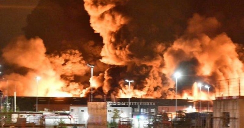 Incendie de Rouen : le feu est éteint mais le panache de fumée de 22 km de long se dirige vers les Hauts-de-France