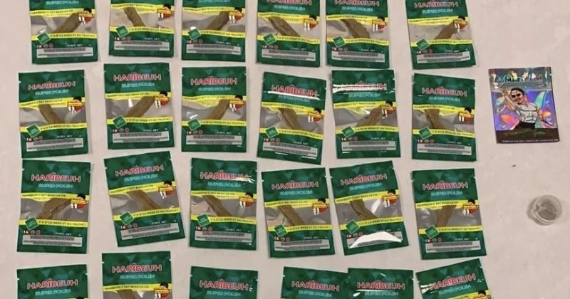 Des sachets de « Haribeuh » saisis lors d'une opération anti-drogue, dans le Vaucluse