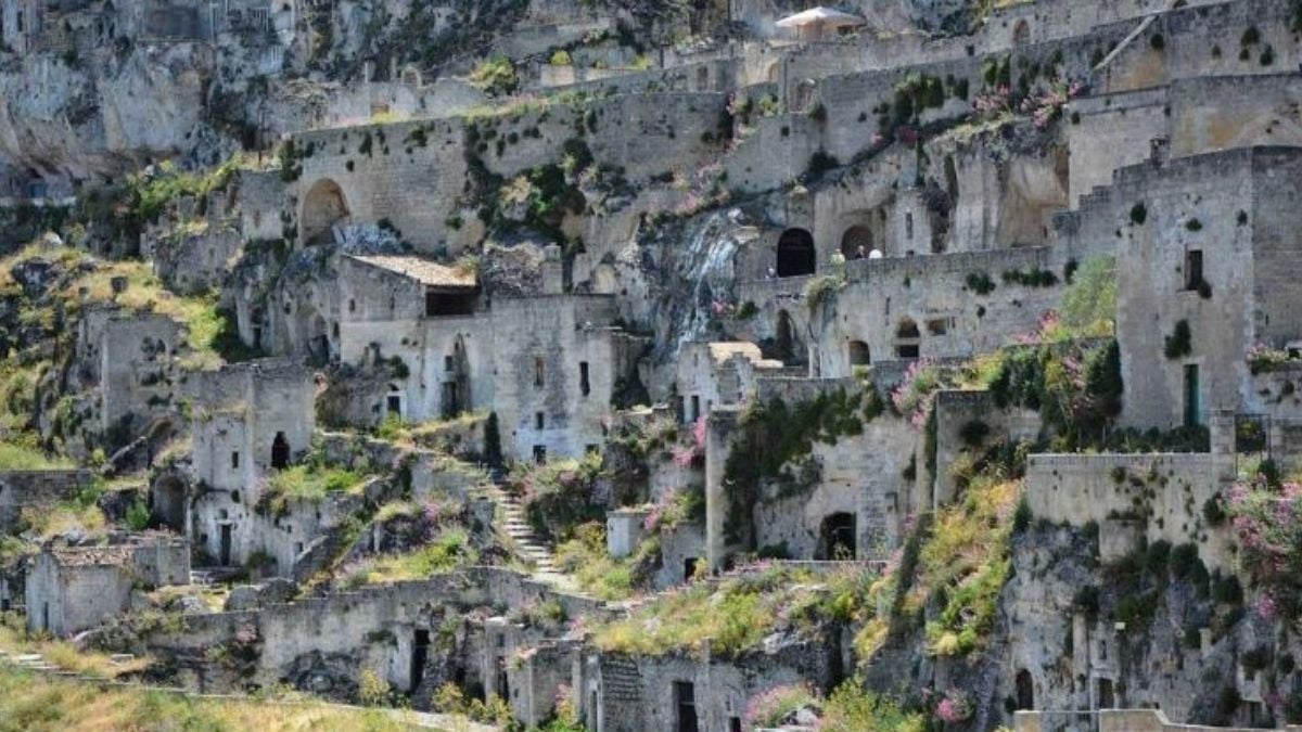 Top 20 des plus belles maisons troglodytes