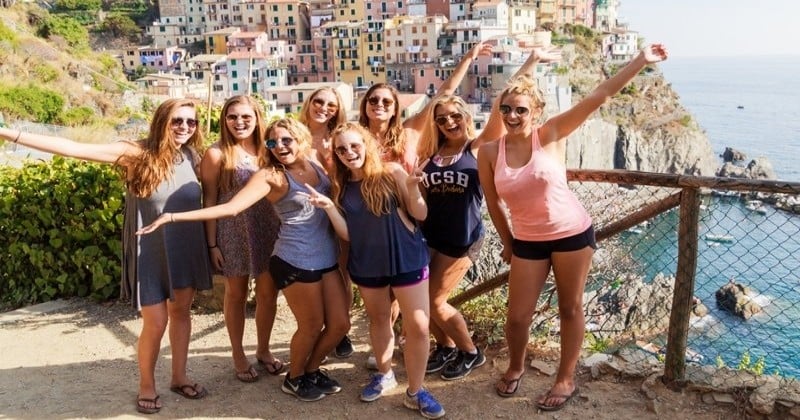 En Italie, il est désormais interdit de se promener en tongs dans le parc national des Cinque Terre !