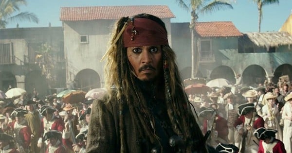 Surprise ! Une toute nouvelle bande-annonce pour « Pirates des Caraïbes : La Vengeance de Salazar » vient de tomber !