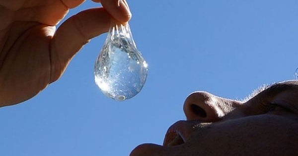 Cette société a inventé l'eau... qui se mange. Littéralement. Découvrez cette surprenante invention