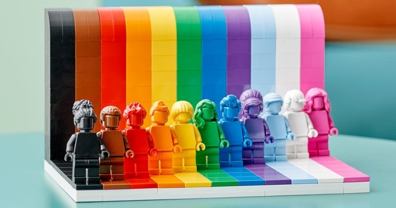 « Tout le monde est génial » : Lego lance une nouvelle collection pour célébrer la communauté LGBT