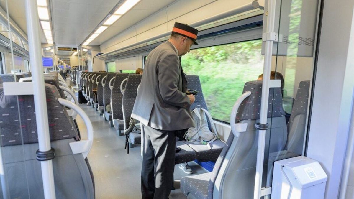 Un contrôleur SNCF
