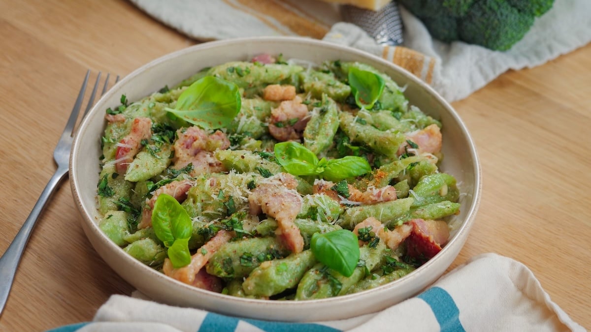 Cette recette de pâtes au brocoli est super facile à faire et tellement gourmande, vous allez adorer !