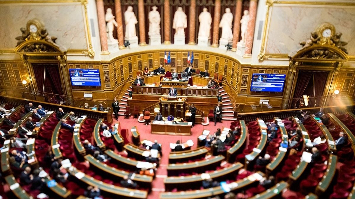 	 Le Sénat français valide l'inscription de l'IVG dans la Constitution, une première dans le monde