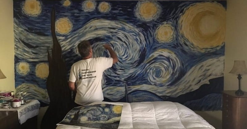 Ce papa a reproduit « La nuit étoilée » de Van Gogh en une seule journée sur le mur de sa chambre. Le résultat laisse sans voix !