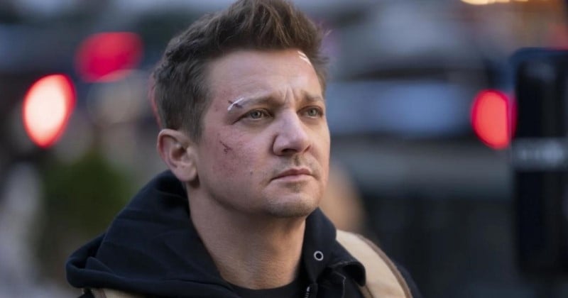 « Plus de 30 os cassés » : gravement blessé, Jeremy Renner dévoile l'étendue des dégâts après son accident