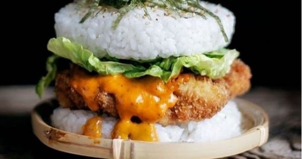 Le sushi burger, LA tendance food du moment qui déchaîne les passions !