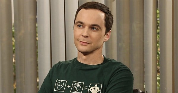 Une série centrée sur le personnage de Sheldon Cooper, jeune, de la série “The Big Bang Theory”, devrait voir le jour !