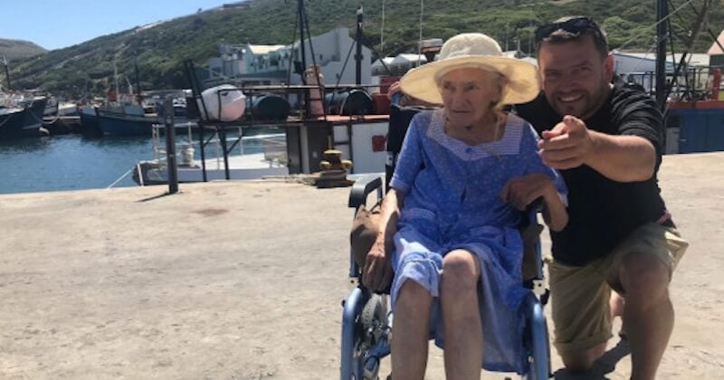 Atteinte d'Alzheimer, son fils l'emmène en voyage à travers le monde pour qu'elle passe ses derniers instants avec lui