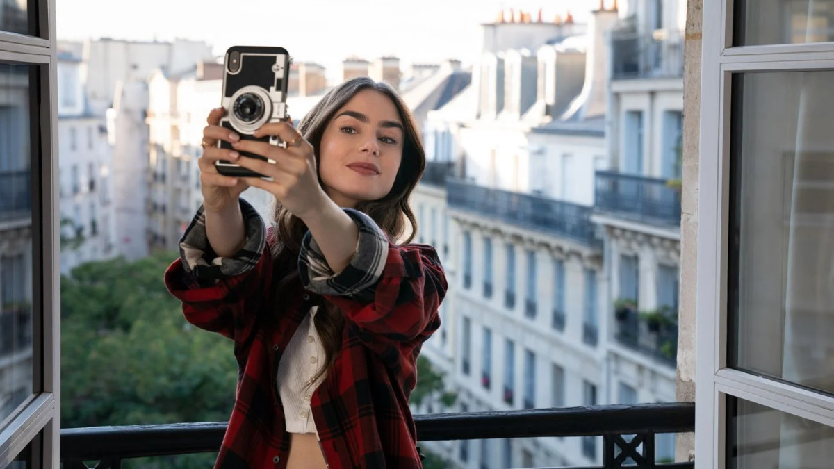 La série “Emily in Paris” est renouvelée pour une sixième saison sur Netflix
