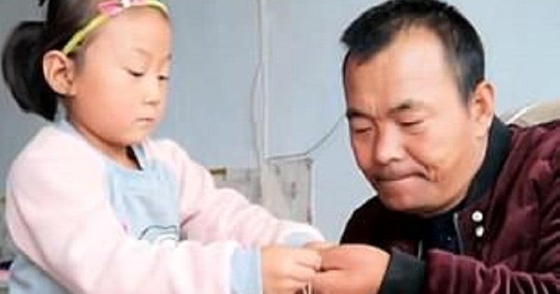 Une fillette de 6 ans veille seule sur son papa paralysé depuis que la mère les a abandonnés