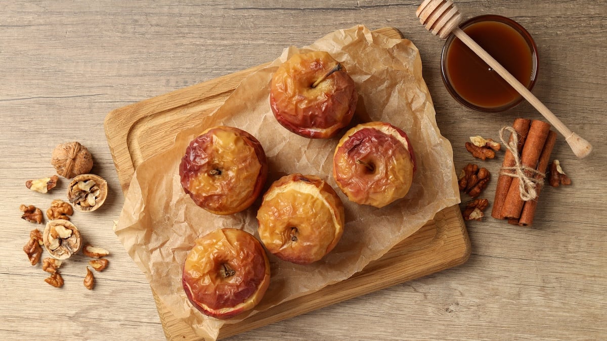 Le dessert sain et réconfortant par excellence : des pommes au four comme chez mamie