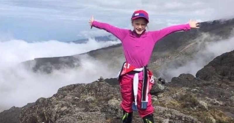 À 7 ans, cette fillette devient la plus jeune personne de l'Histoire à escalader le Kilimandjaro