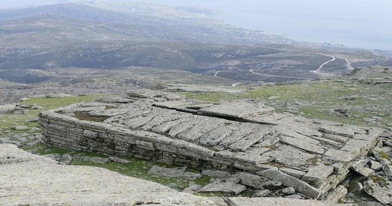 Grèce : ces « maisons des dragons » datant de l'Antiquité intriguent les archéologues 