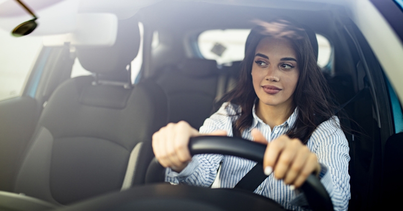 Les femmes conduisent-elles plus mal que les hommes ? Une étude répond à la question 