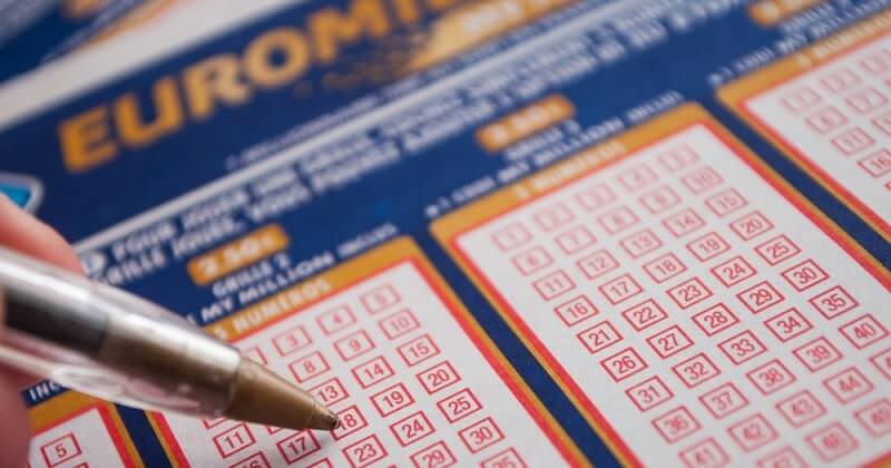 Il joue à l'EuroMillions pour 2,50 euros et remporte 1 million d'euros