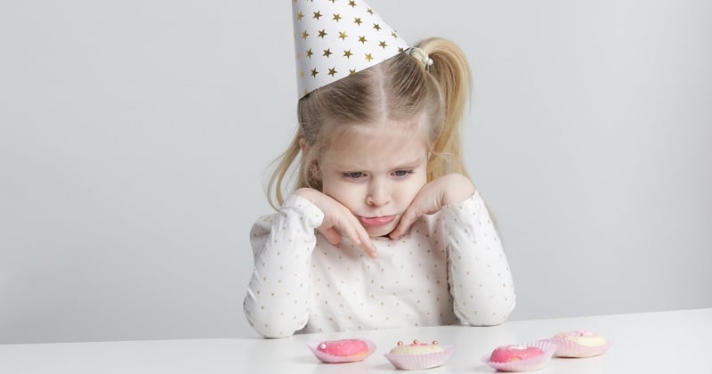 Une femme refuse d'offrir un gâteau d'anniversaire à sa belle-fille car elle la trouve en surpoids, les internautes sont furieux