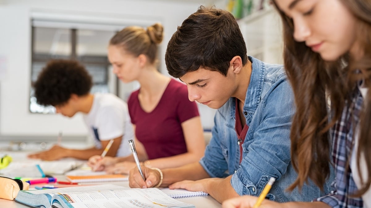 « Les résultats sont inquiétants » : le niveau des collégiens en français et en maths inquiète le ministre de l'Éducation nationale