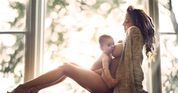 De magnifiques photographies de femmes qui allaitent pour démontrer que c'est naturel.